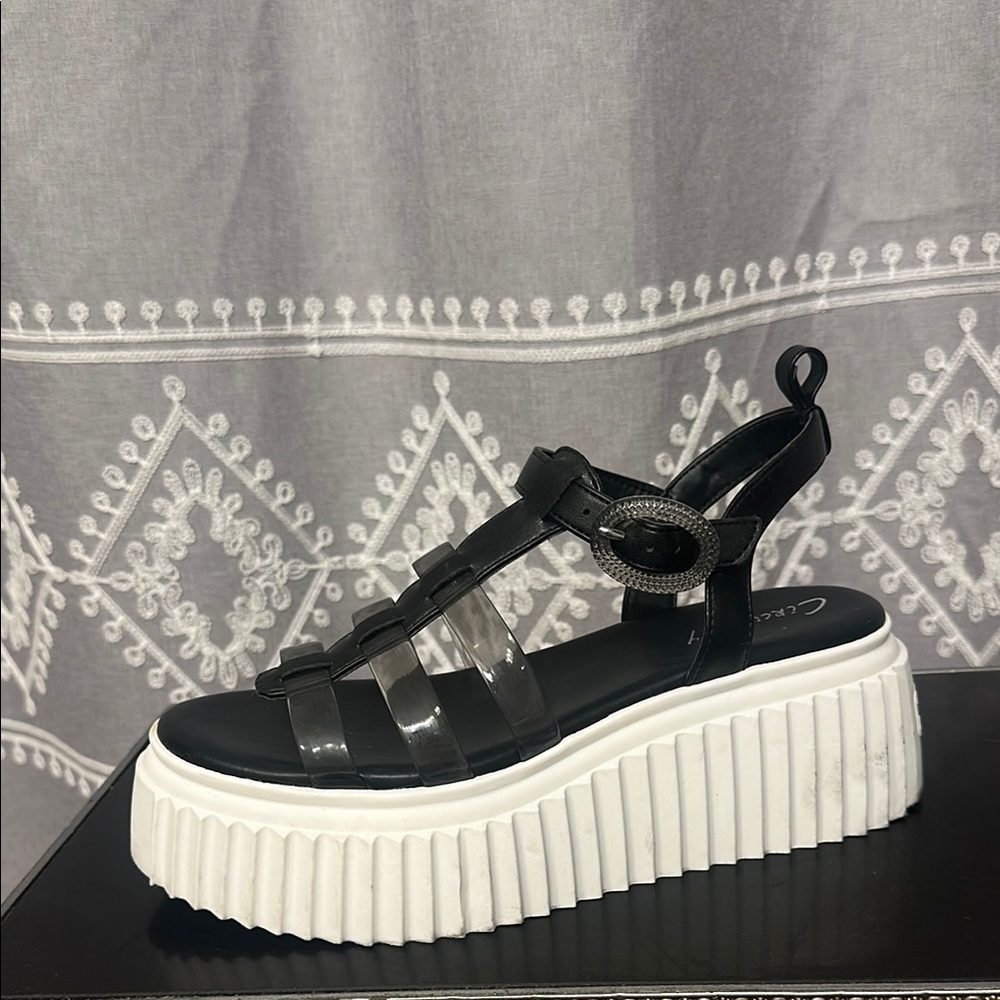Circus By Sam Edelman Black and White Platform Sandals - Picture 2 of 6